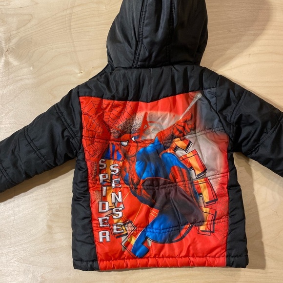 Marvel Spider Man Puffer Style Jacket 3T (IB) - Picture 12 of 13